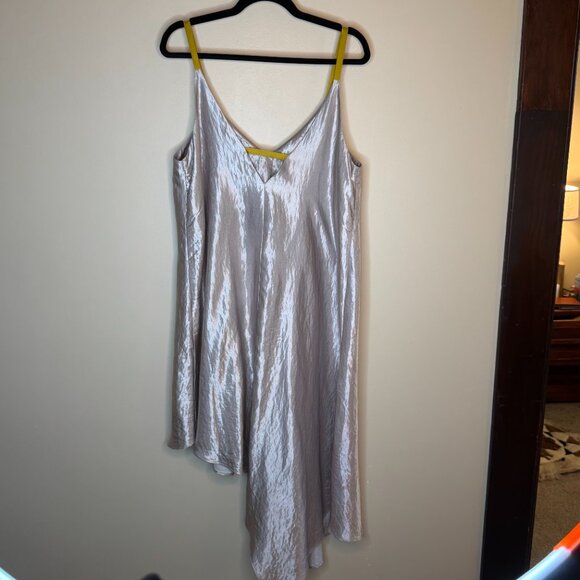Floreat Loved By Anthropologie Women Metallic Silver Asymmetrical Dress - Picture 2 of 7